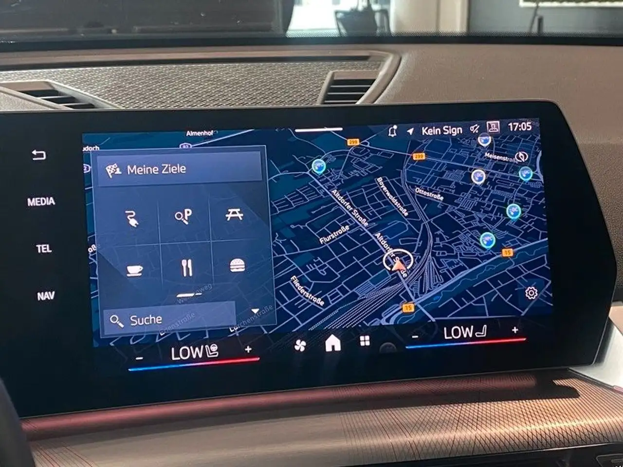 BMW iX2 xDrive30 InnovP Memory Pano H&K ACC AHK 360° — معرض صور السيارة 24