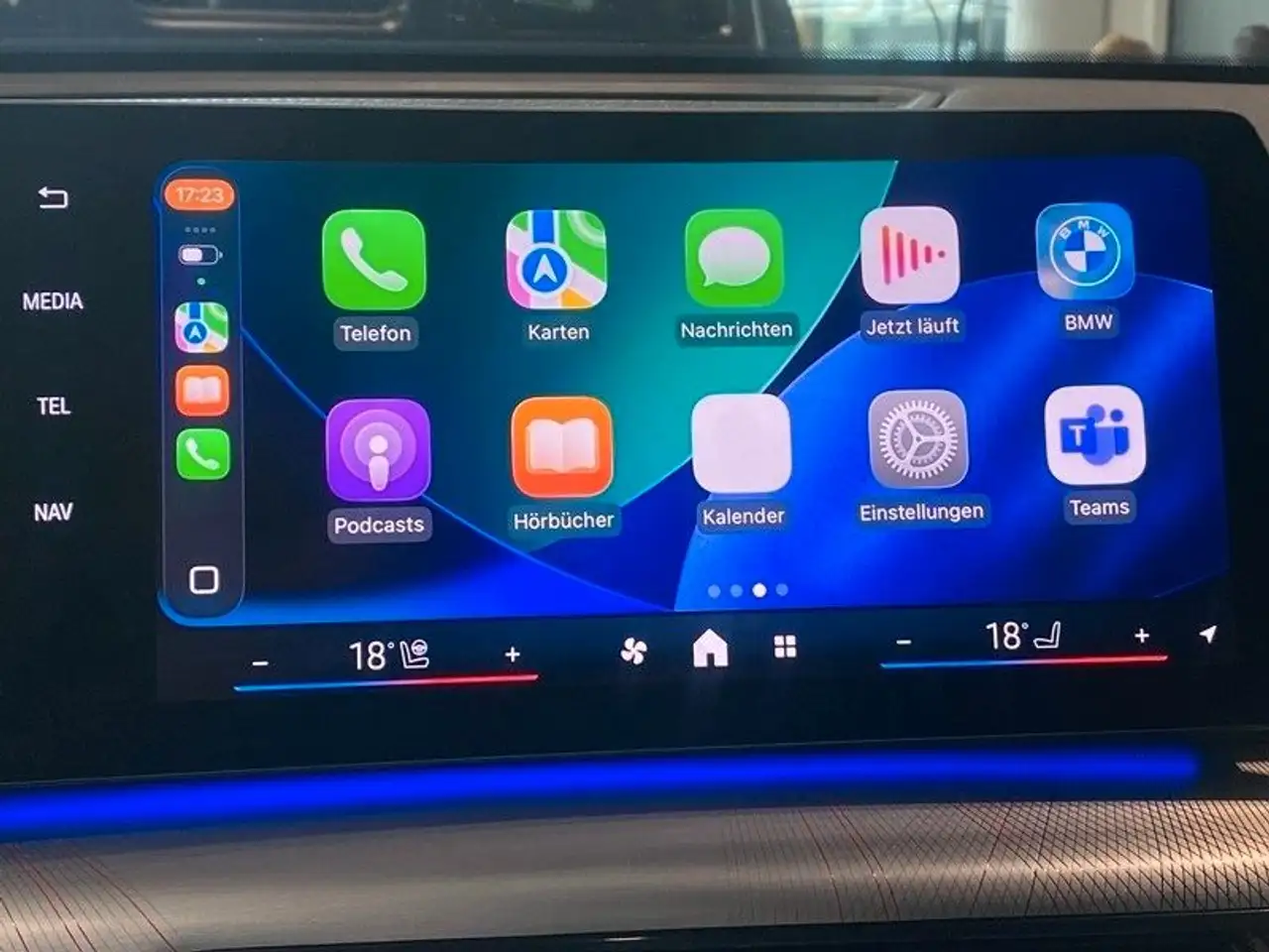 BMW iX2 xDrive30 InnovP Memory Pano H&K ACC AHK 360° — معرض صور السيارة 25
