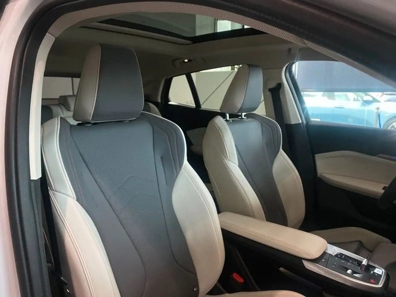 BMW iX2 xDrive30 InnovP Memory Pano H&K ACC AHK 360° — معرض صور السيارة 19