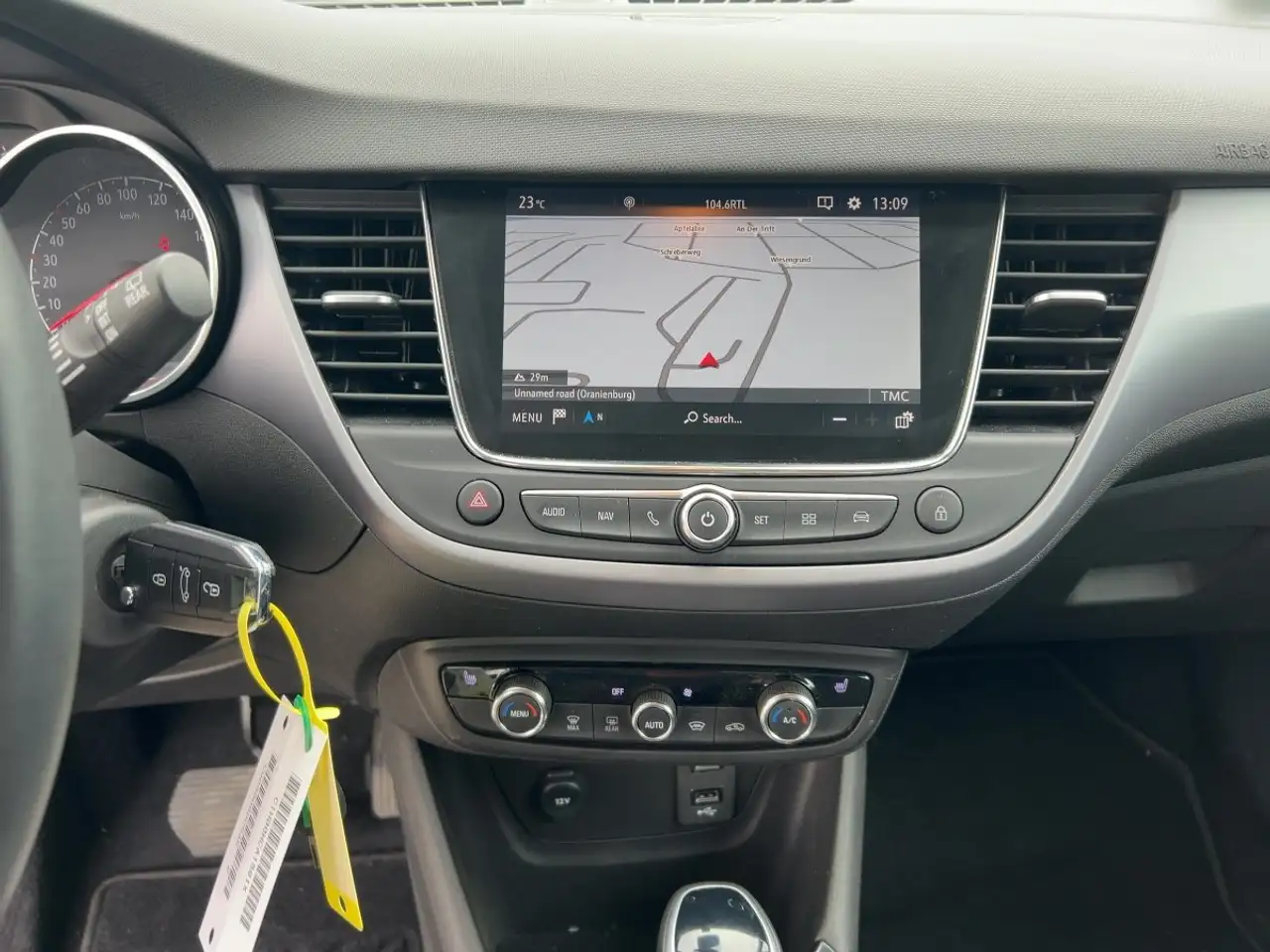 Opel Crossland *NAV+Allwet*+PDC+Sitzhei*+BFScheibe* — Galerie du véhicule 13
