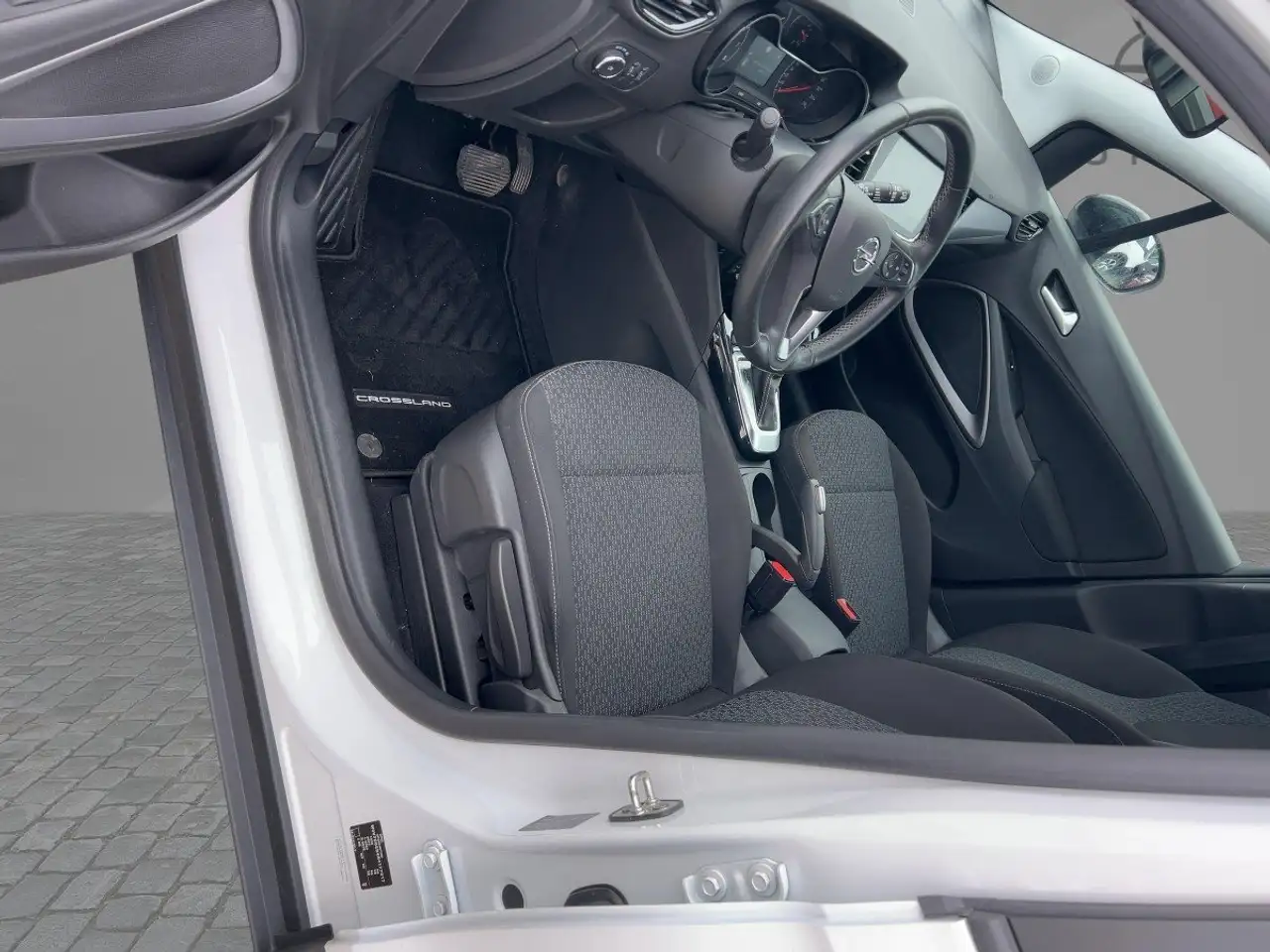 Opel Crossland *NAV+Allwet*+PDC+Sitzhei*+BFScheibe* — Galerie du véhicule 9