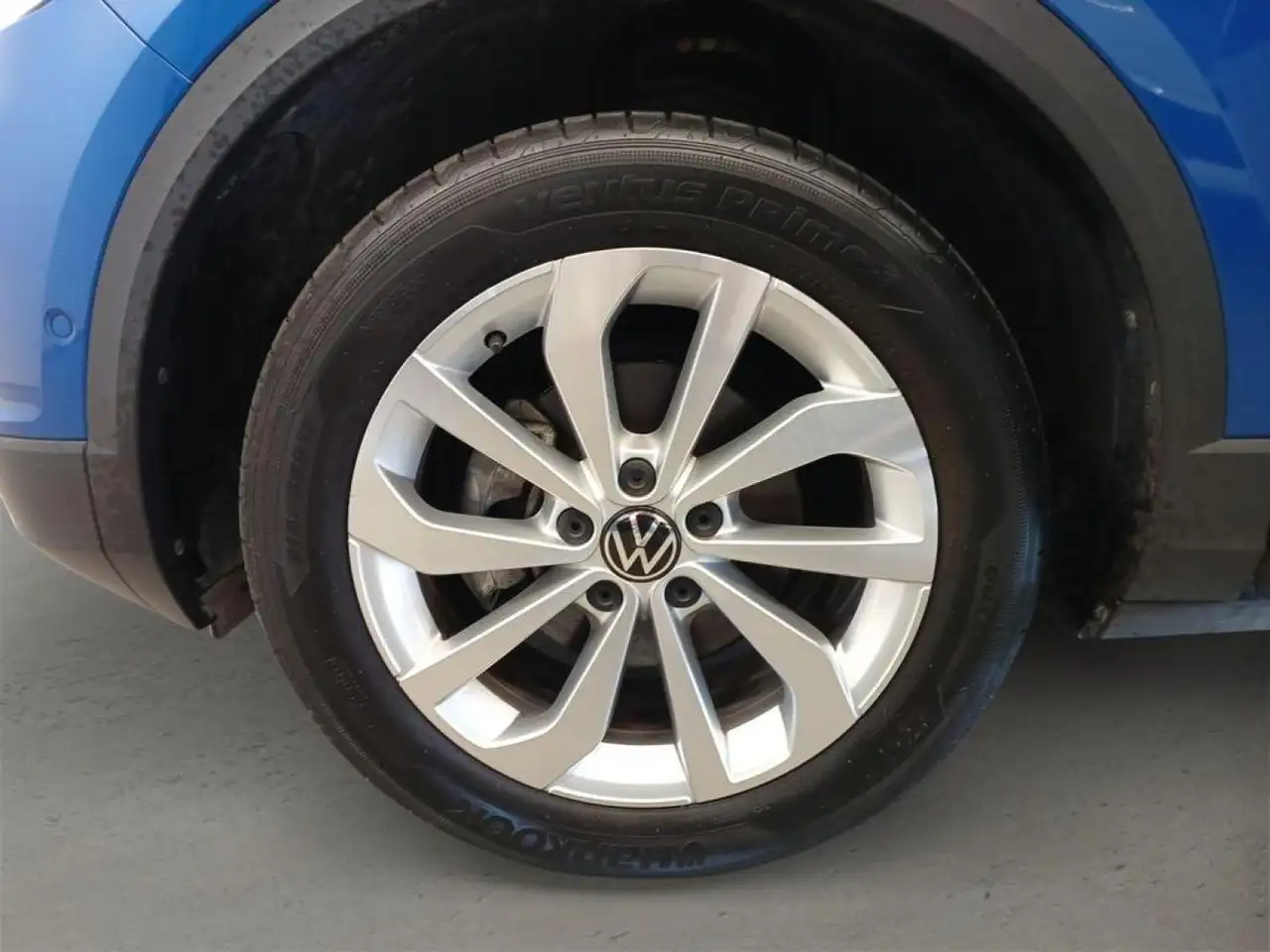 Volkswagen T-Roc 1.5 TSI Life 110KW — معرض صور السيارة 8