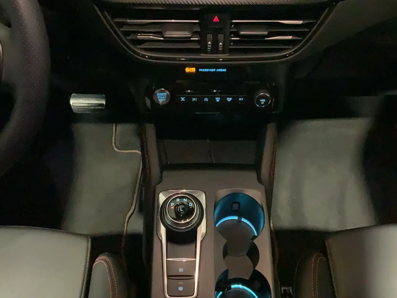Ford Kuga ST-Line X Aut.*360GRAD*LED-MATRIX*NAVI*GRA*WINTER- — معرض صور السيارة 14