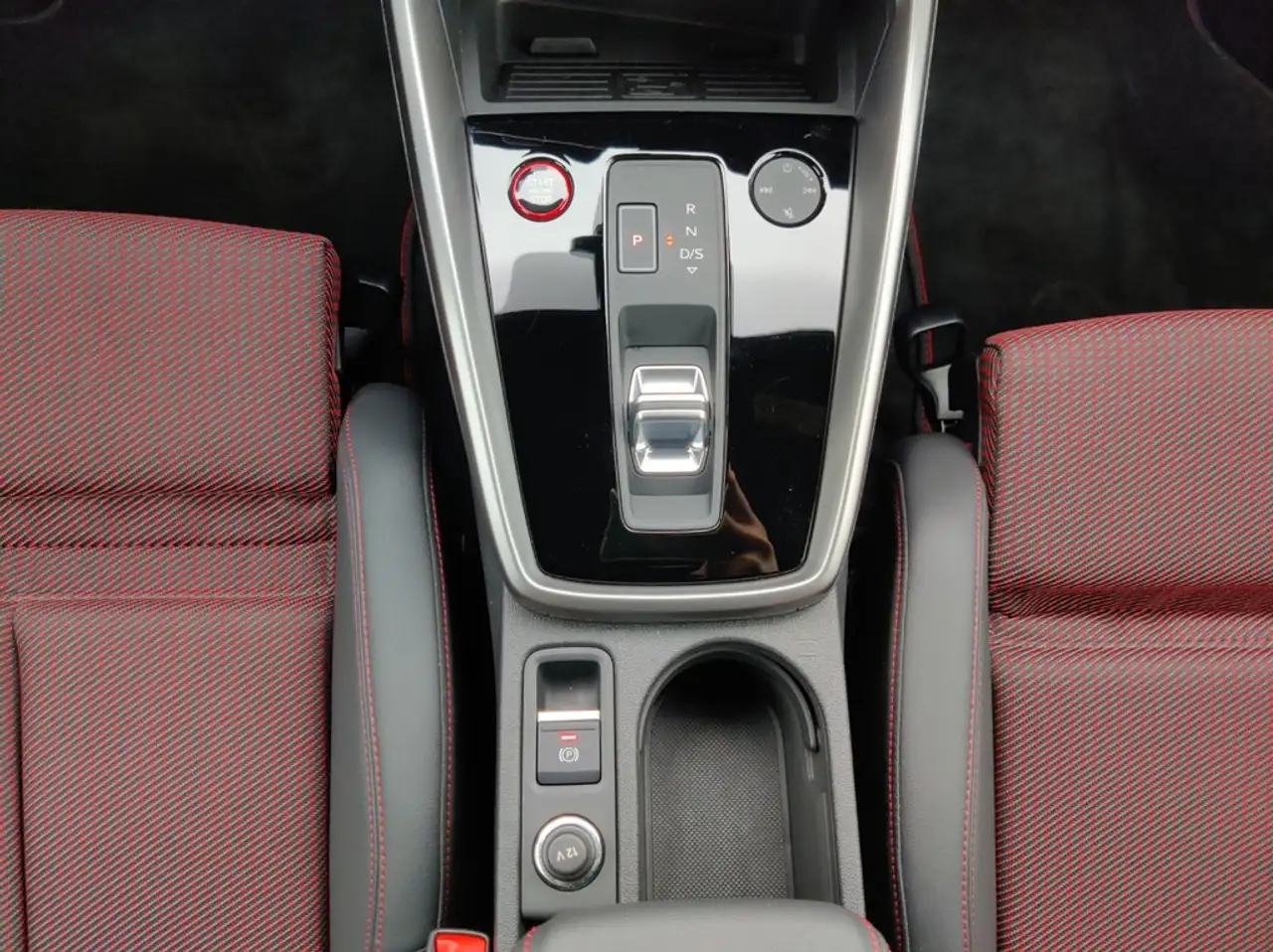 Audi S3 Sportback TFSI quattro S tronic DCC MATRIX*NAV*... — Vehicle gallery 16