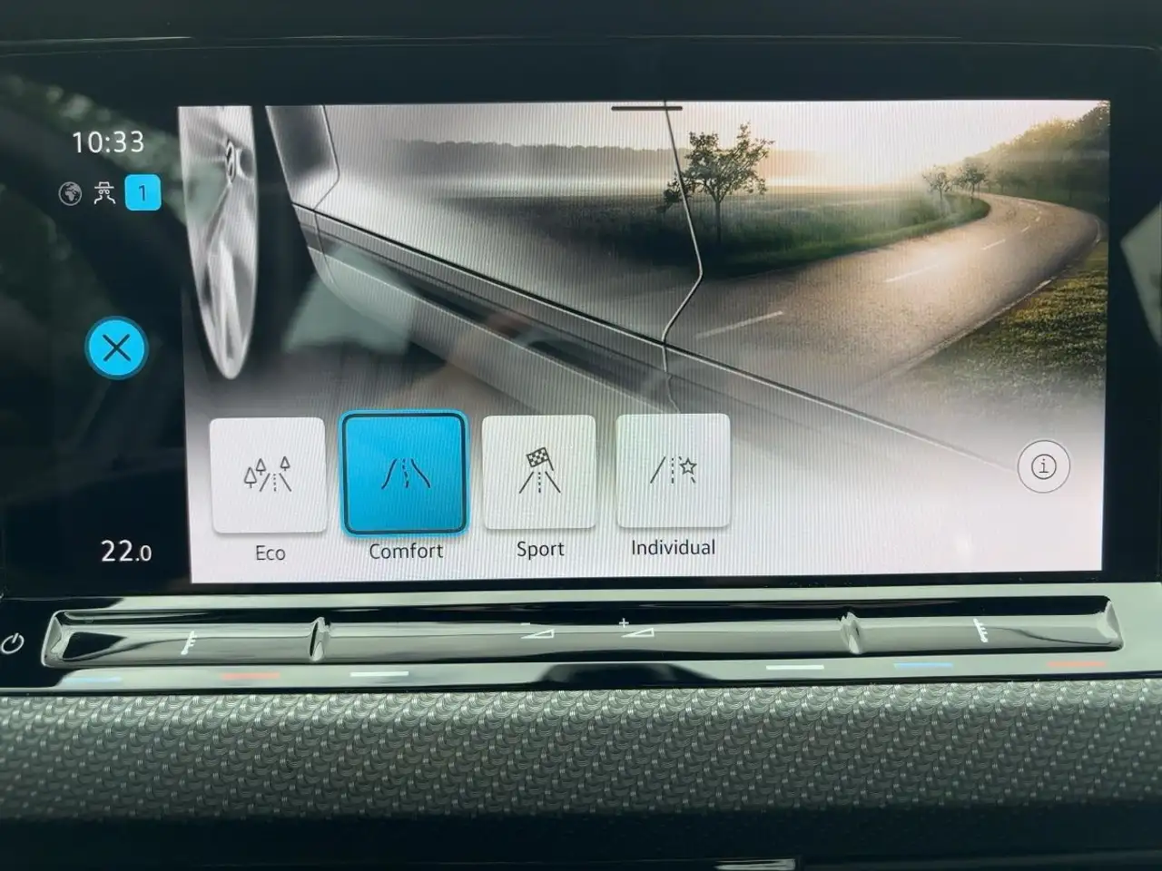 Volkswagen Golf VIII R-Line 1.5 TSI LED APP PDC APP — Galerie du véhicule 14