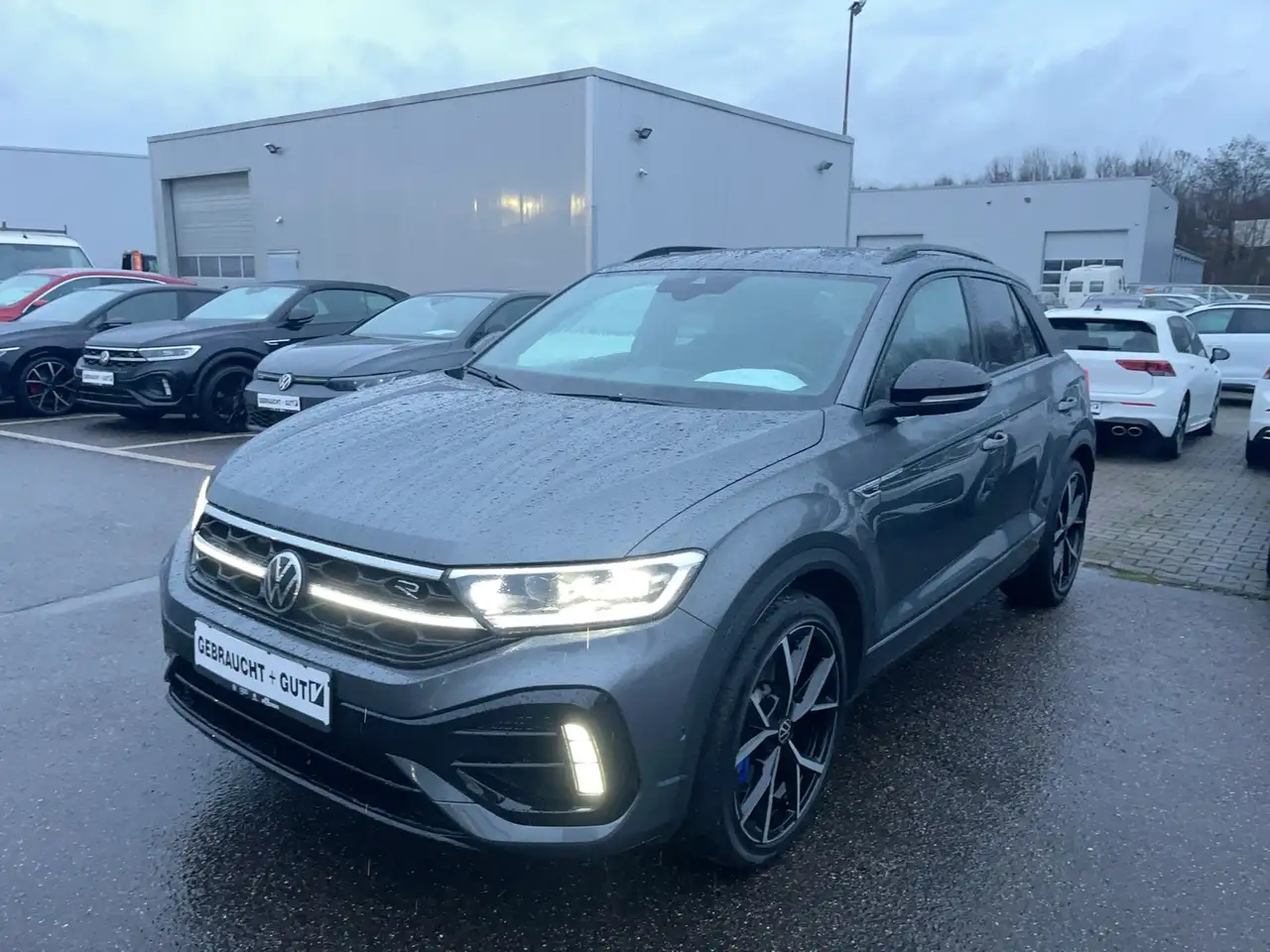 Volkswagen T-Roc "R" VOLL Akrapovic Leder Pano AHK NP69K — Duisburg
