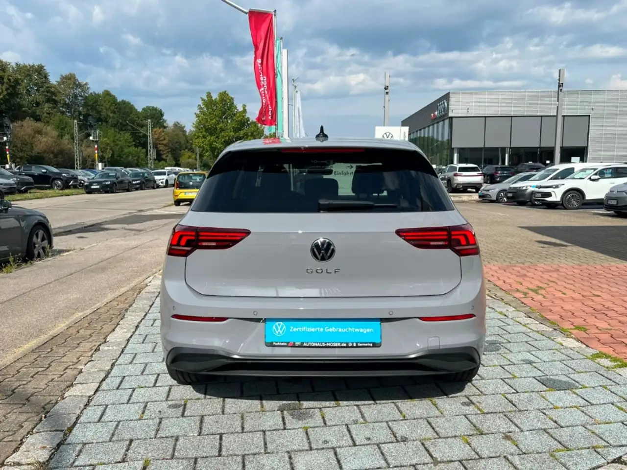 Volkswagen Golf 1.5TSI Life - PANO*APP*ASSIST*CLIMATRONIC*1HD!!! — معرض صور السيارة 4