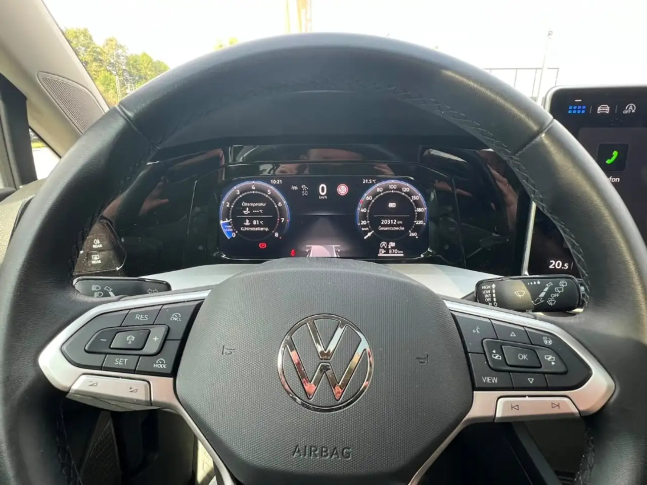Volkswagen Golf 1.5TSI Life - PANO*APP*ASSIST*CLIMATRONIC*1HD!!! — معرض صور السيارة 12