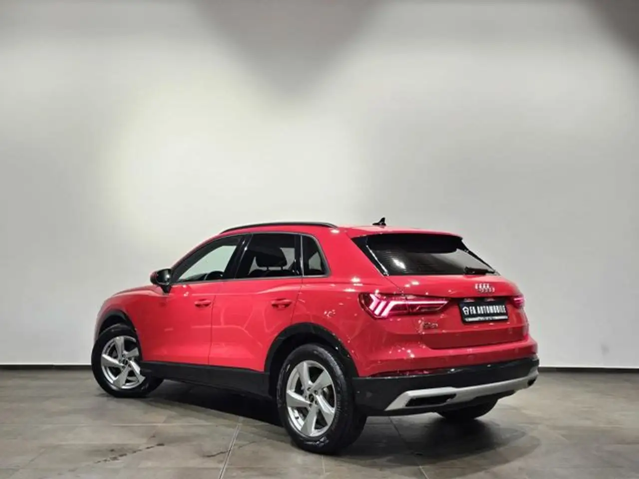 Audi Q3 35 TFSI Sport Virtual LED Plus Standheiz. AHK Spor — معرض صور السيارة 10
