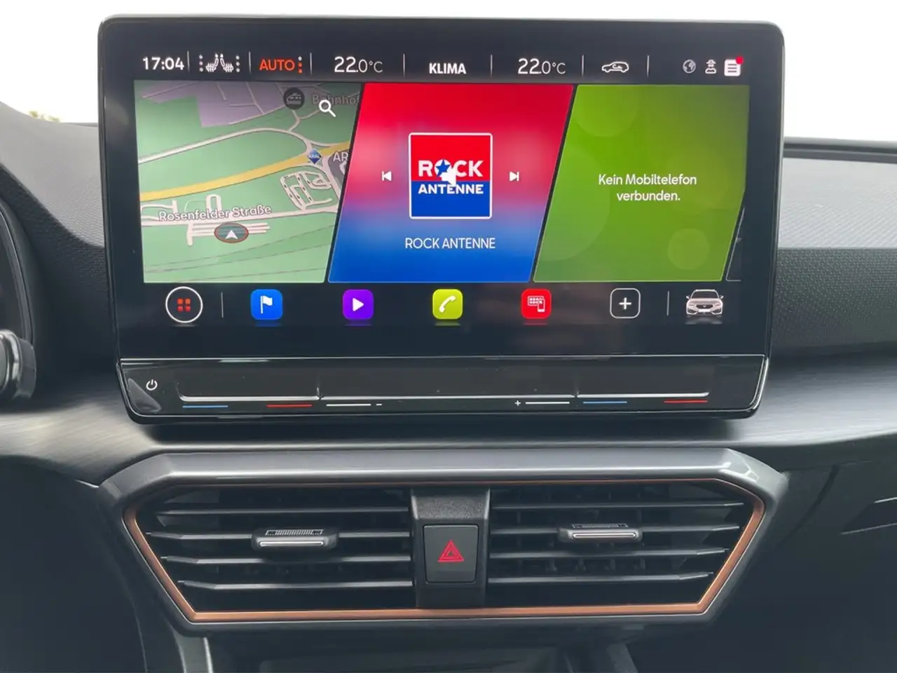 CUPRA Leon Sportstourer 2.0 TSI DSG VZ DCC VIRTUAL*LED*NAV... — Galería del vehículo 18
