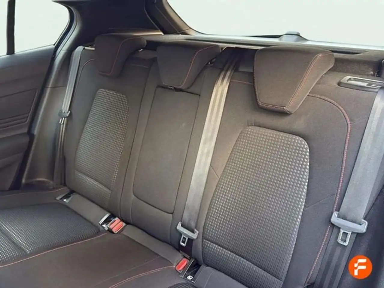 Ford Focus 1.0 Ecoboost MHEV 114kW ST-Line X Auto — Galería del vehículo 28