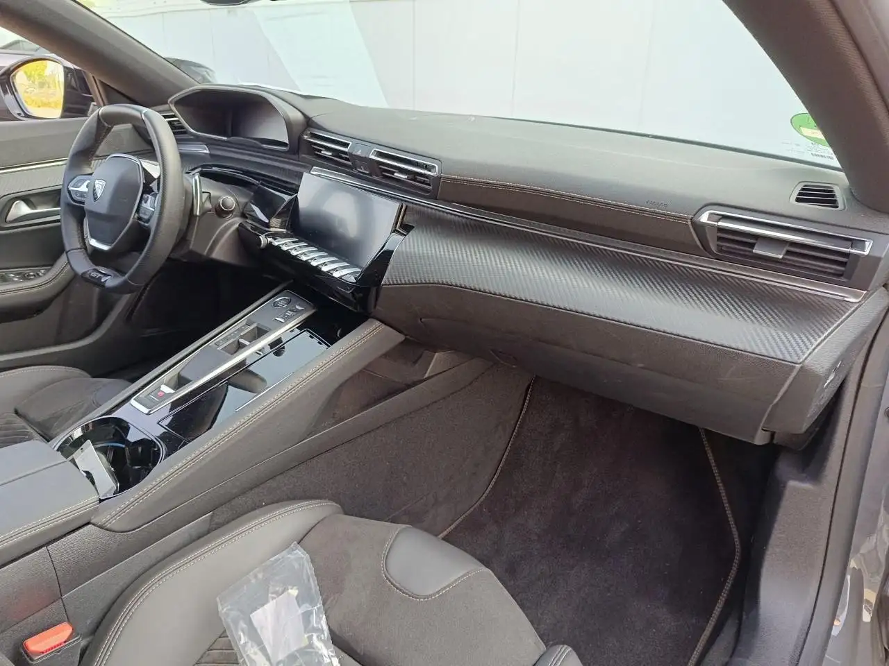 Peugeot 508 SW GT PureTech 130 EAT8, elektr.Heckkl., Alarmanl. — Vehicle gallery 10