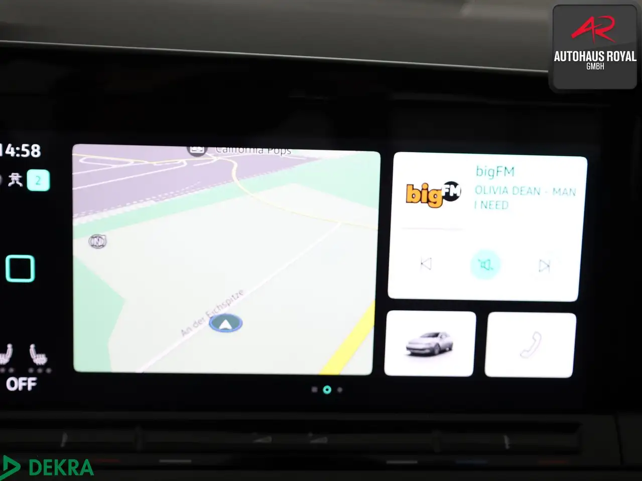 Volkswagen Golf VIII 1.5 eTSI STYLE MASSAGE,MEMORY,ACC,1.HD — معرض صور السيارة 17
