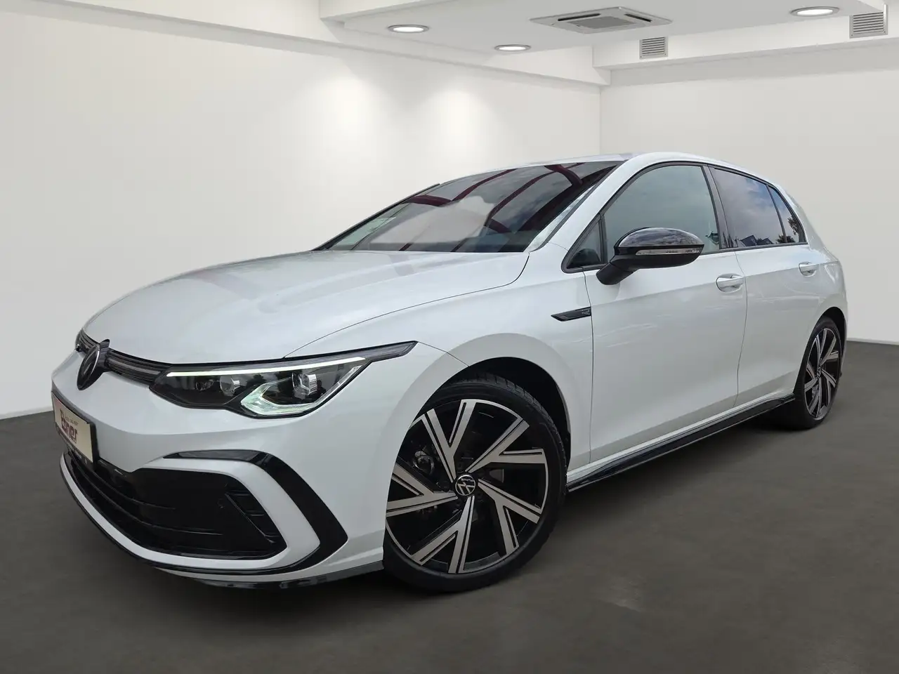 Volkswagen Golf VIII R-LINE BLACK STYLE 1.5eTSI 150PS DSG KAMERA+A — Vehicle gallery 2