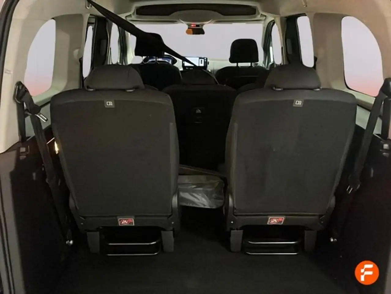 Peugeot Rifter GT BlueHDi 130 EAT8 Standard — Galería del vehículo 20