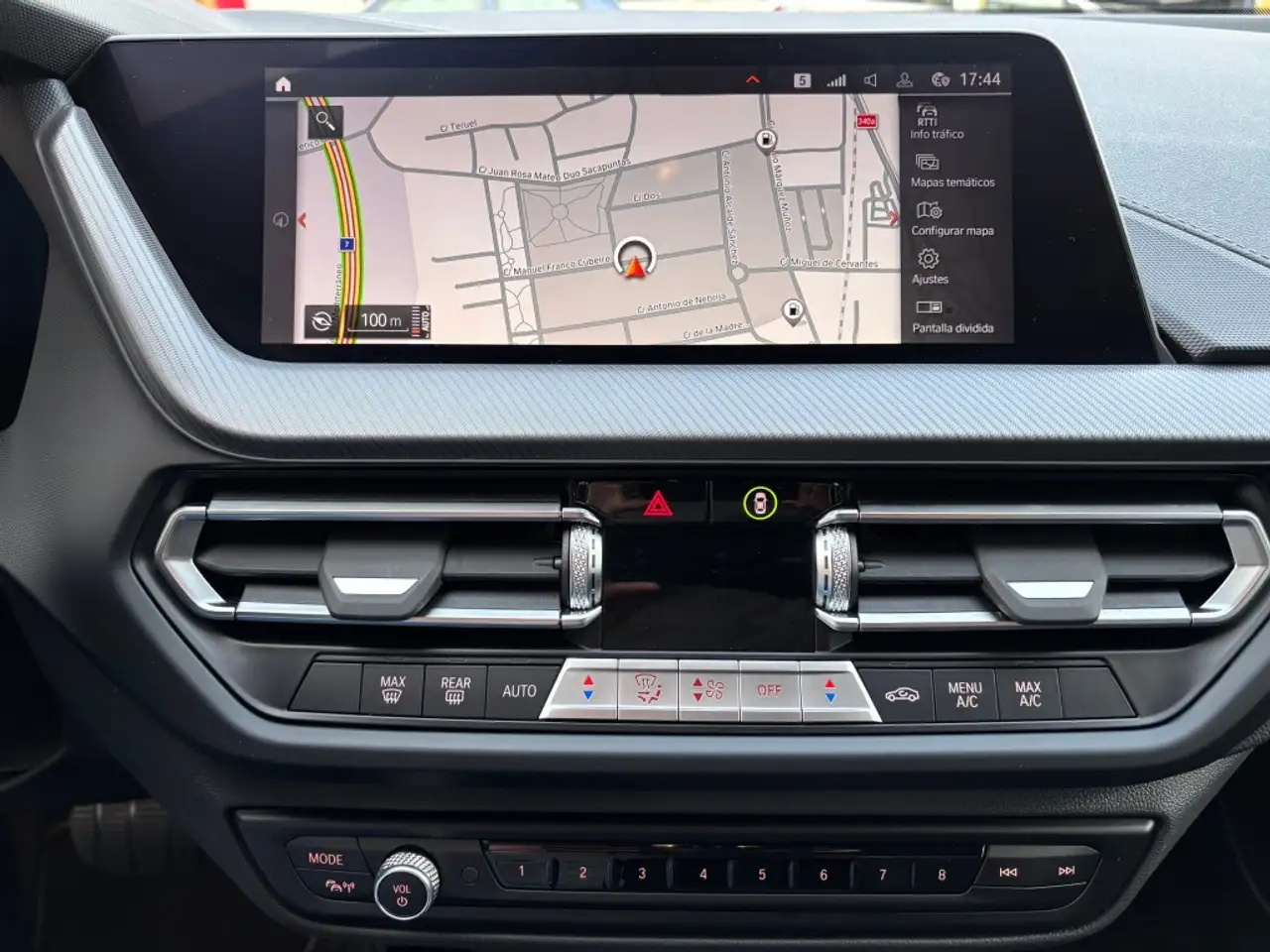 BMW 218 218dA Gran Coupé Sport — معرض صور السيارة 25