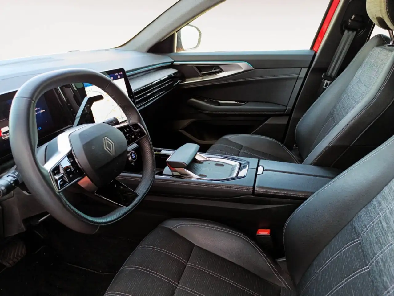 Renault Austral 1.2 E-Tech Híbrido Techno 146kW — معرض صور السيارة 13