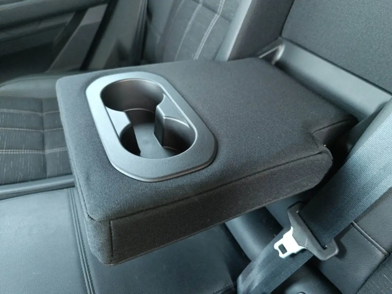 Renault Austral 1.2 E-Tech Híbrido Techno 146kW — معرض صور السيارة 18