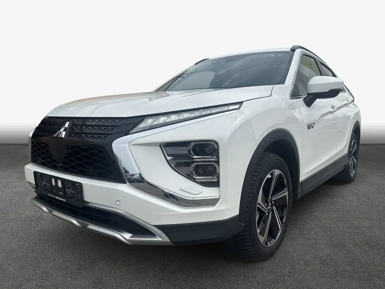 Mitsubishi Eclipse Cross Plug-In Hybrid 4WD Plus — معرض صور السيارة 7