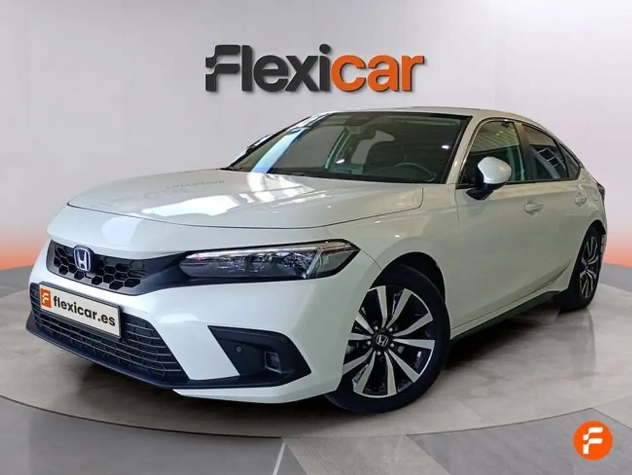 Honda Civic 2.0 i-MMD Elegance — معرض صور السيارة 3