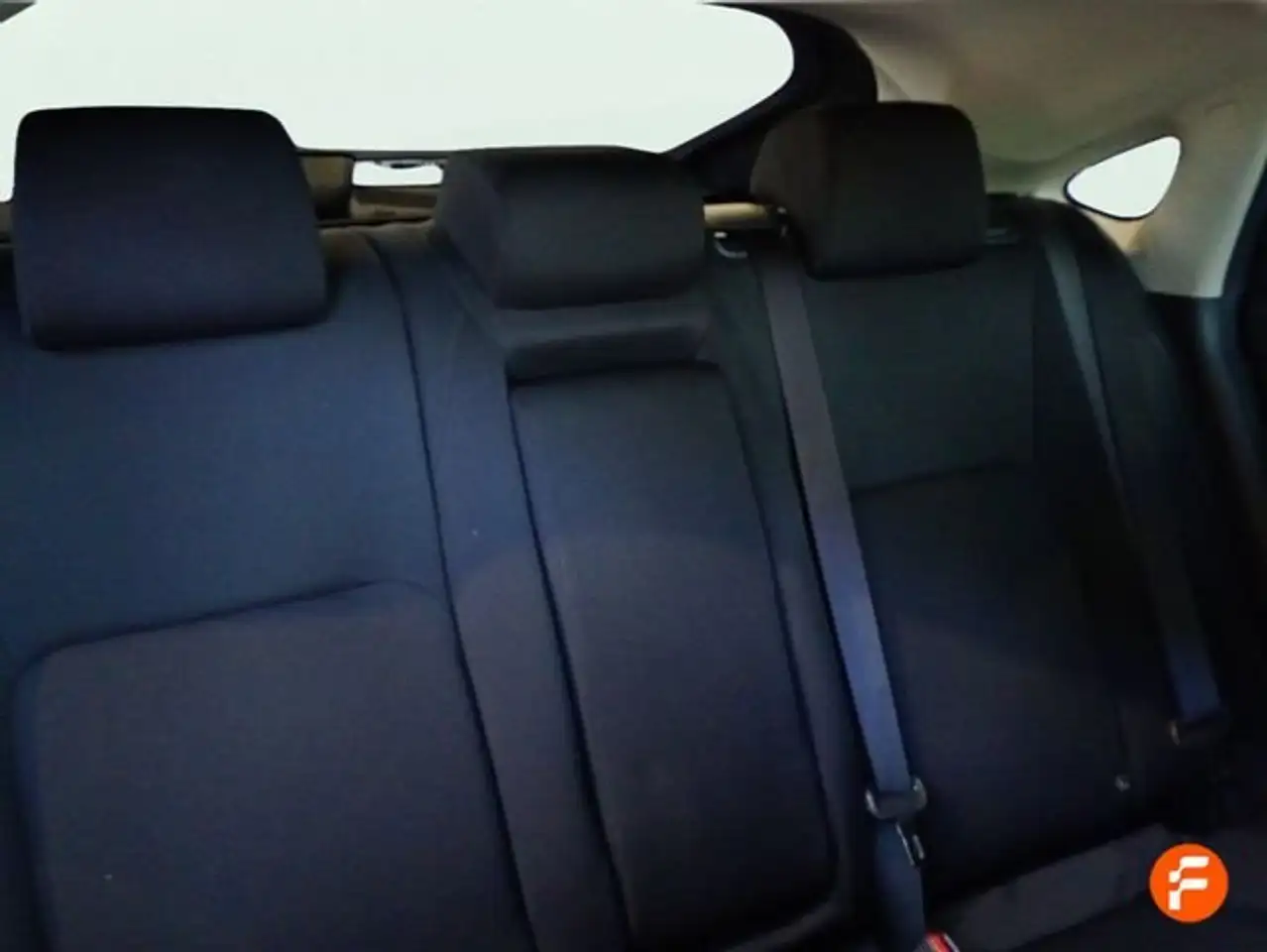 Honda Civic 2.0 i-MMD Elegance — معرض صور السيارة 20