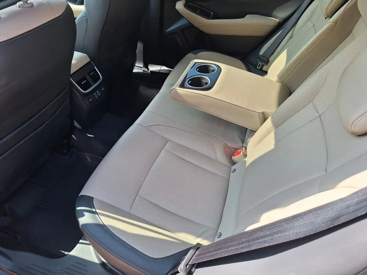 Subaru OUTBACK 2.5i Platinum Lineartronic. 1.Hd — Galería del vehículo 5