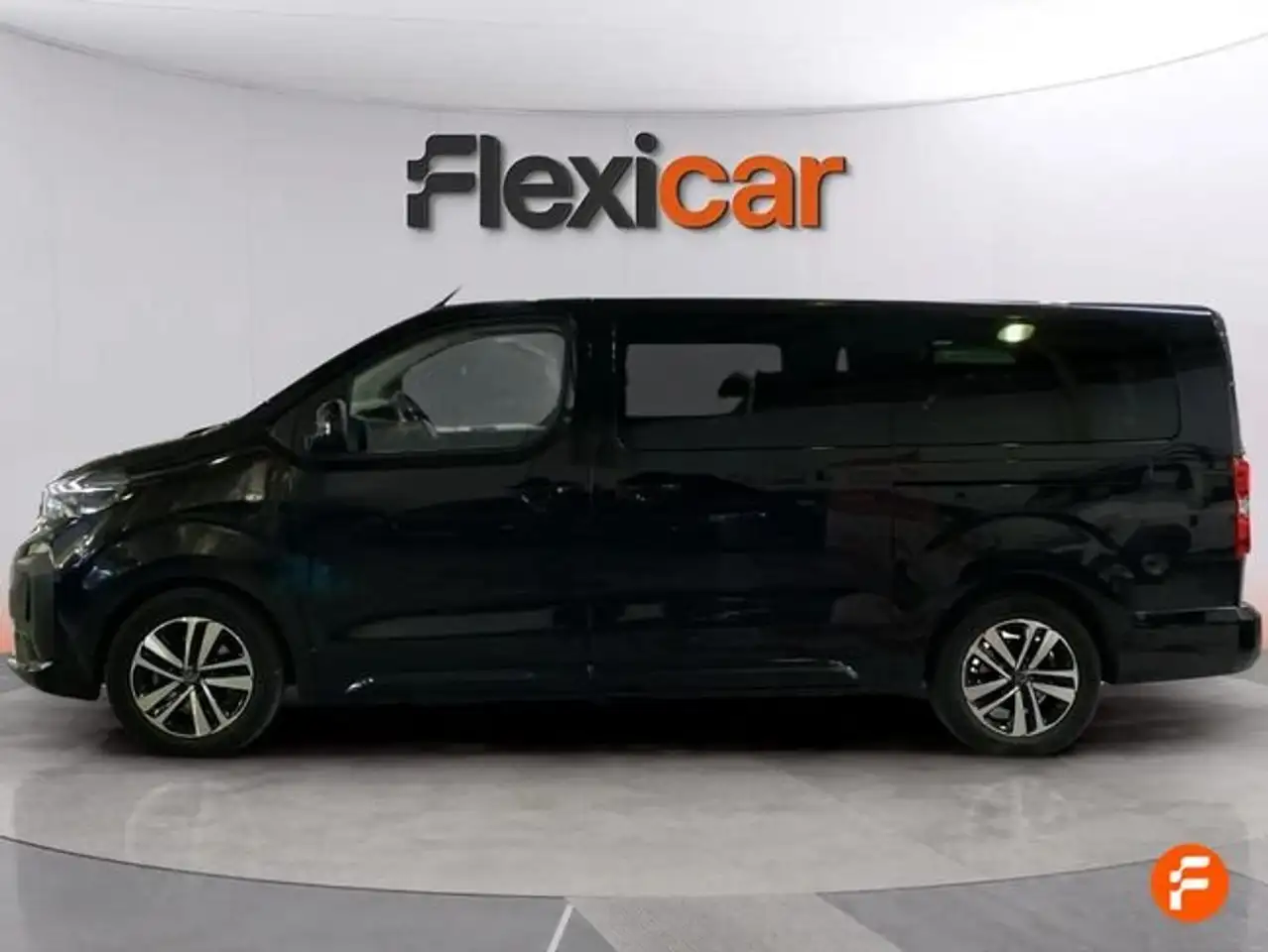 Peugeot Traveller Business Long BlueHDi 180 S&S EAT8 - 5P (2024) — Vehicle gallery 7
