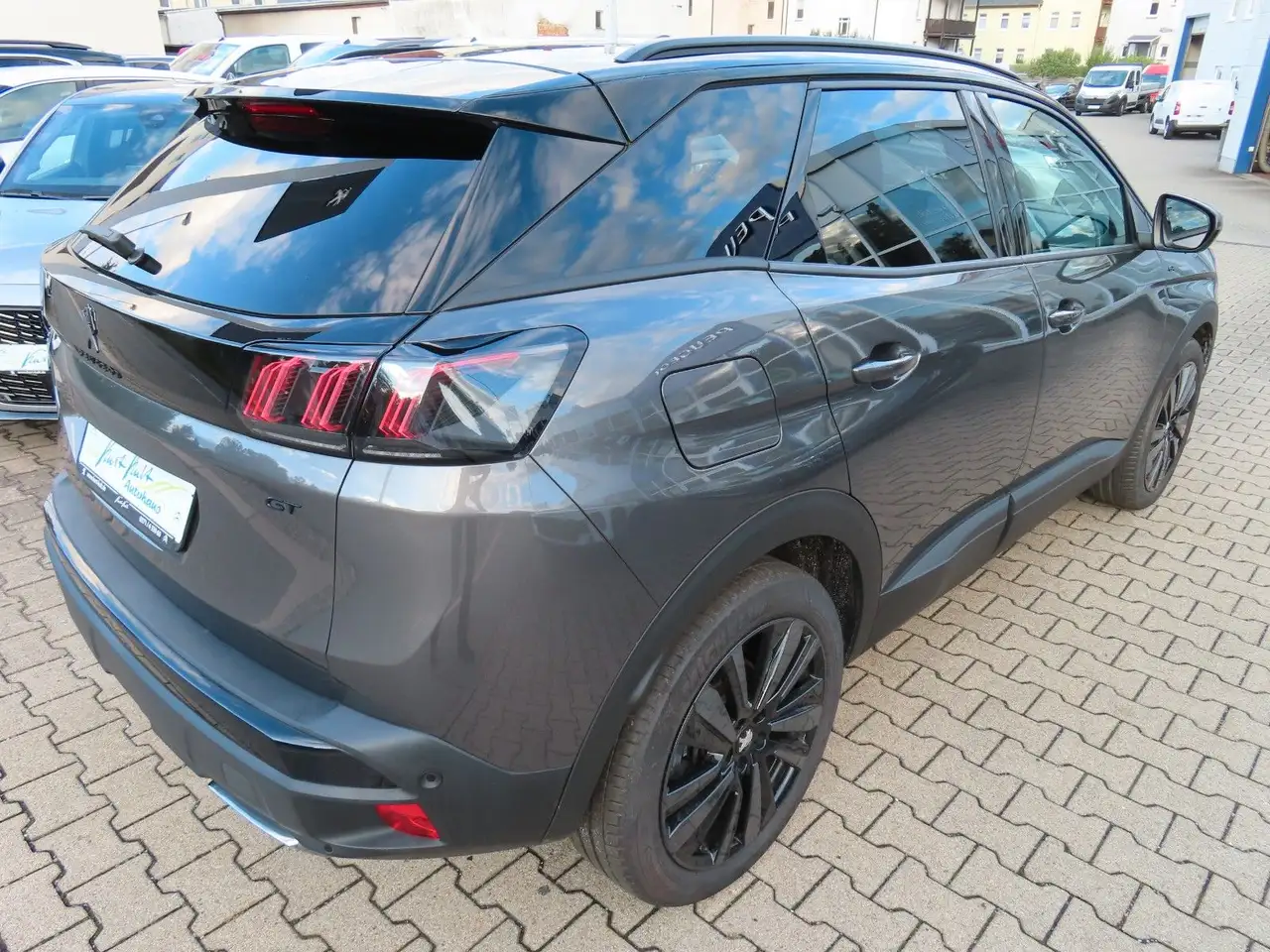 Peugeot 3008 GT PureTech 130 EAT8*PANORAMA*SHZ*NAVI — Galería del vehículo 7