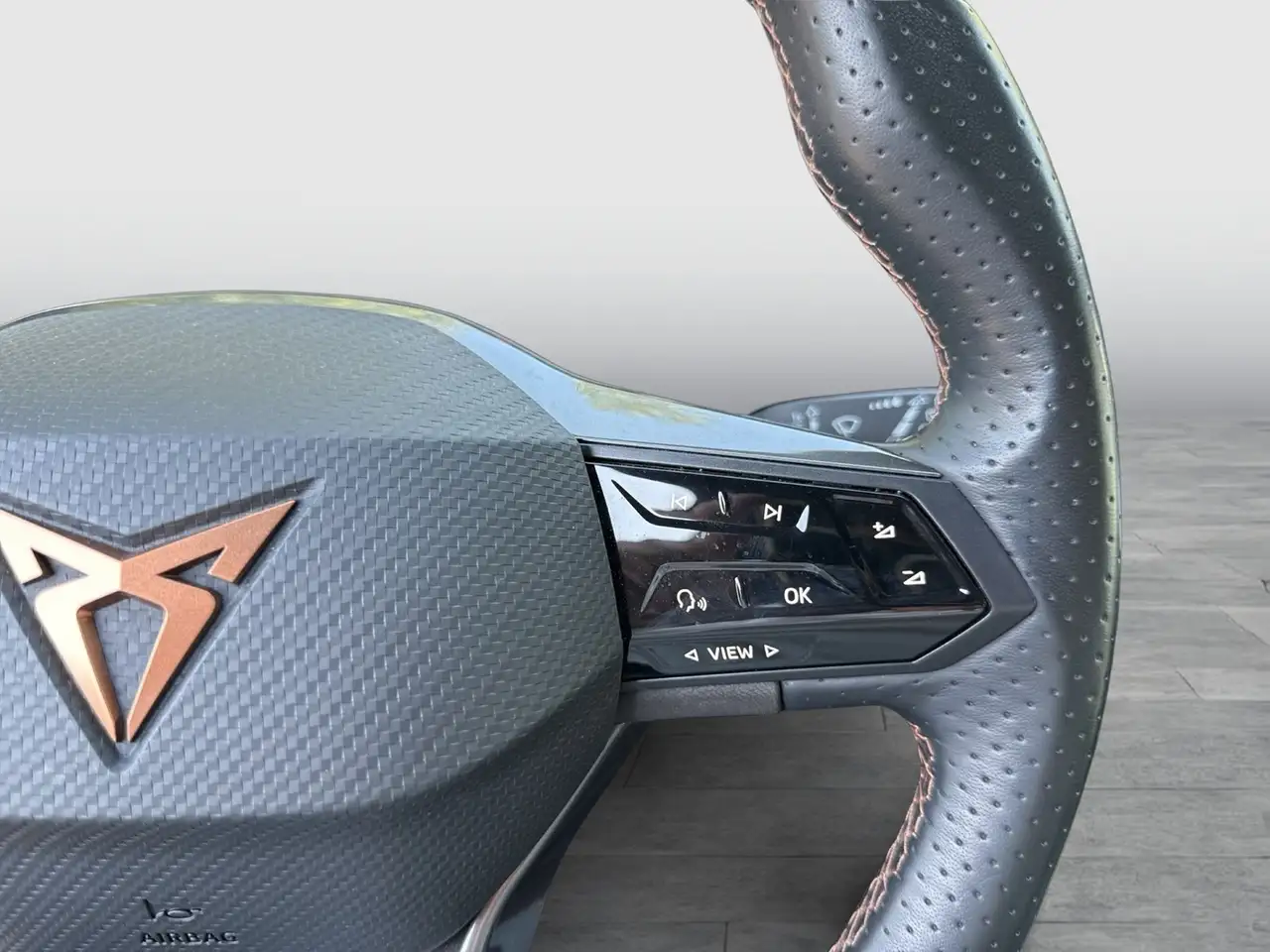 CUPRA Born EDITION DYNAMIC WÄRMEPUMPE CAM ACC LM19 NAVI — Galerie du véhicule 19