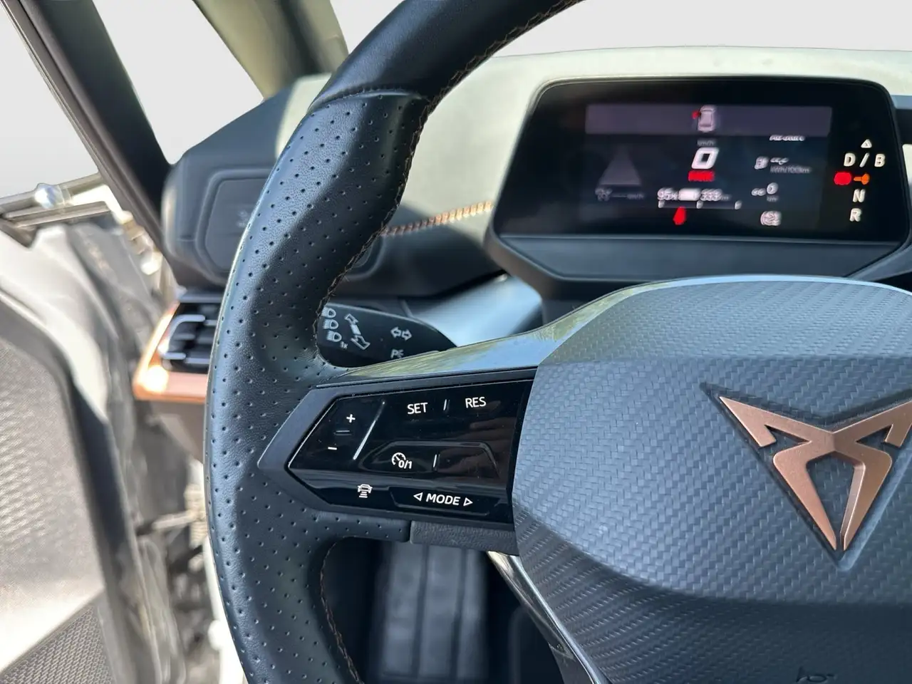 CUPRA Born EDITION DYNAMIC WÄRMEPUMPE CAM ACC LM19 NAVI — Galerie du véhicule 18