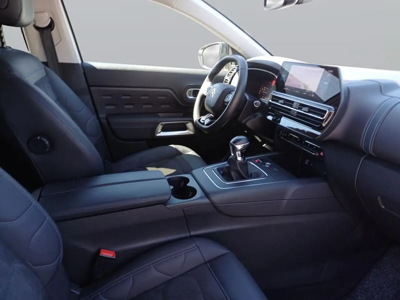 Citroen C5 Aircross PureTech 130 Plus — Galería del vehículo 11