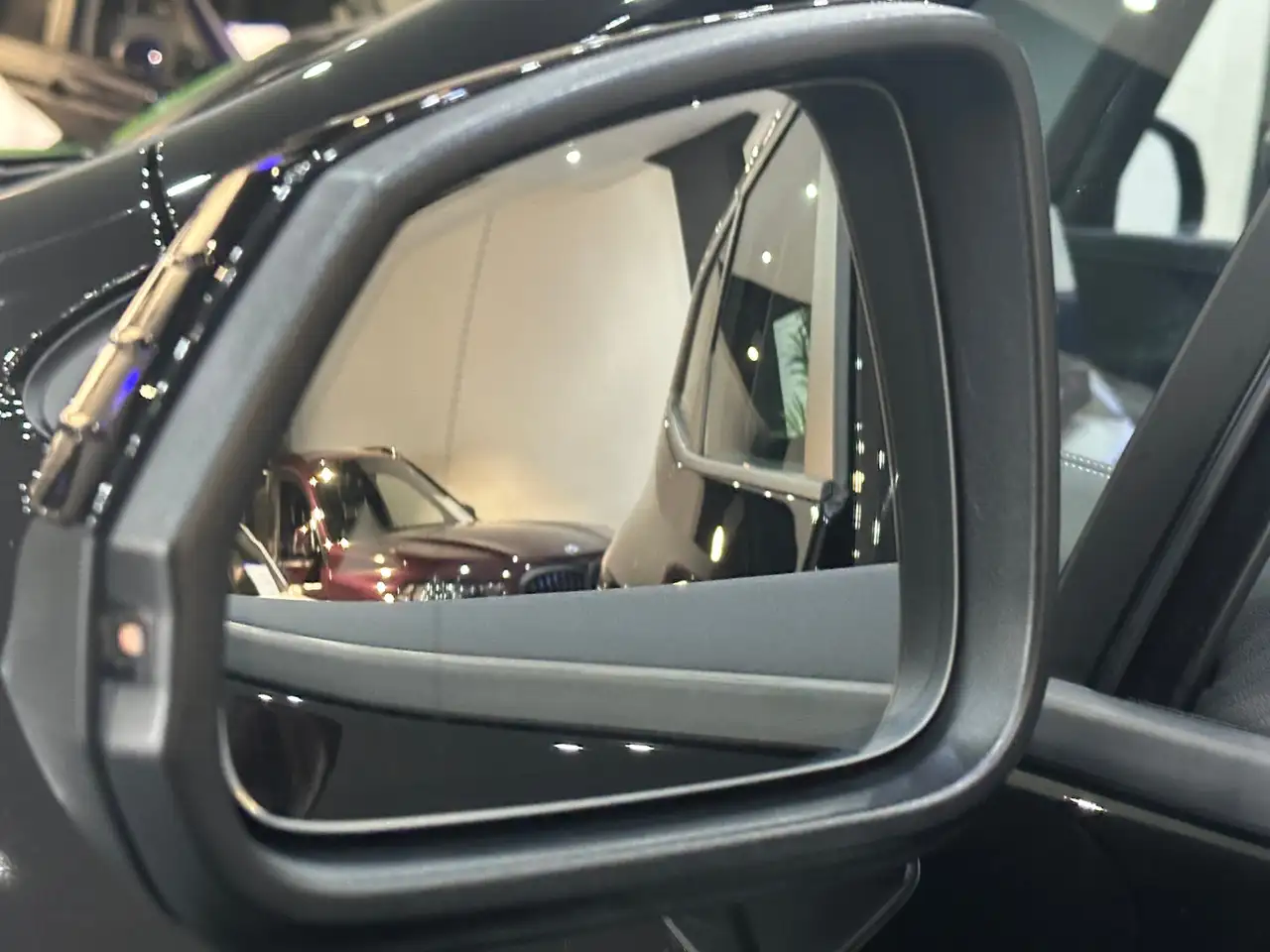 BMW 218 Active Tourer LUXURY*ACC*KAM*AMBIENTE*8-FACH — Vehicle gallery 30