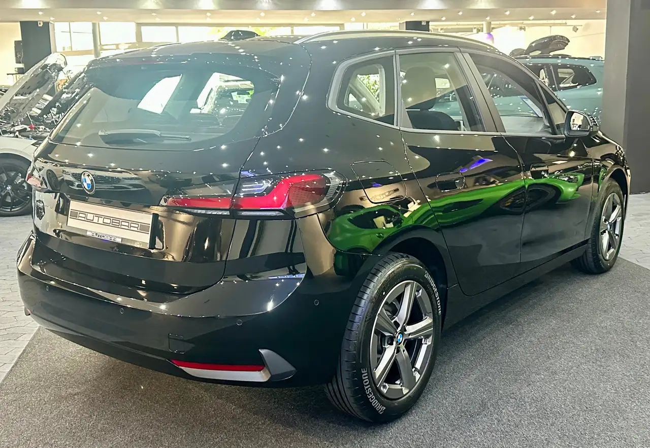 BMW 218 Active Tourer LUXURY*ACC*KAM*AMBIENTE*8-FACH — Vehicle gallery 6