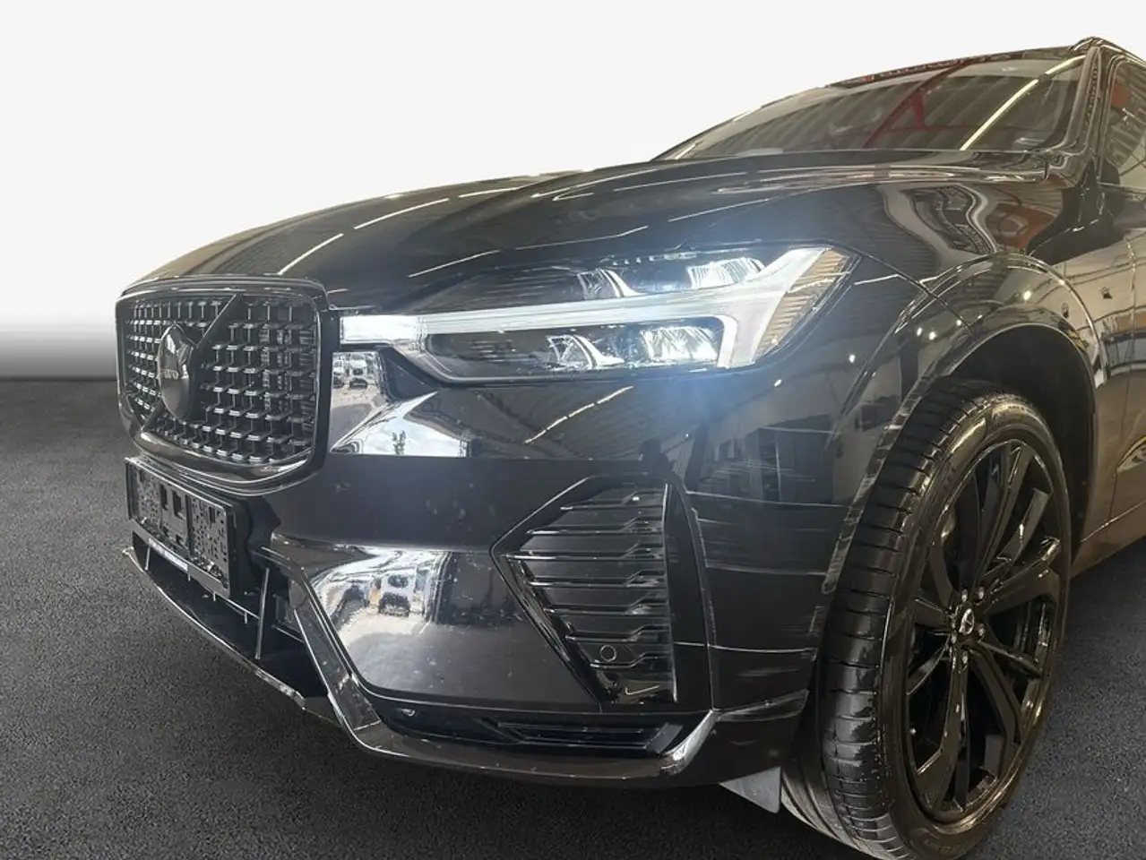 Volvo XC60 XC60 B5 AWD Plus Black-Edition Aut 21'' Sitzkomfor — Galería del vehículo 6