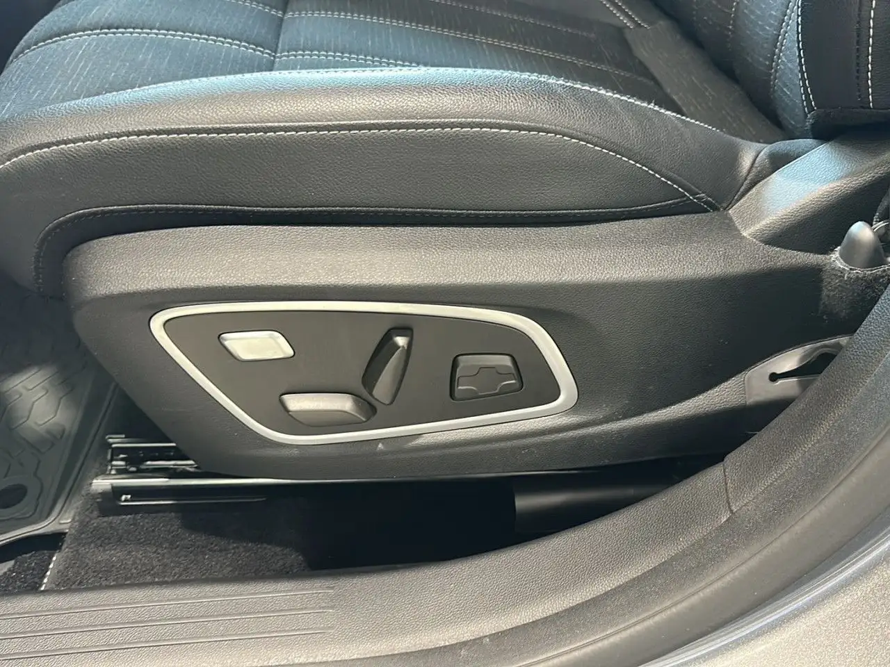 Renault Austral Techno Bluetooth Navi LED Klima — معرض صور السيارة 20
