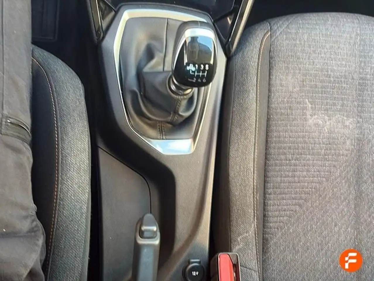 Peugeot 208 Style Gasolina 100 S&S 6 Vel MAN — Galerie du véhicule 25