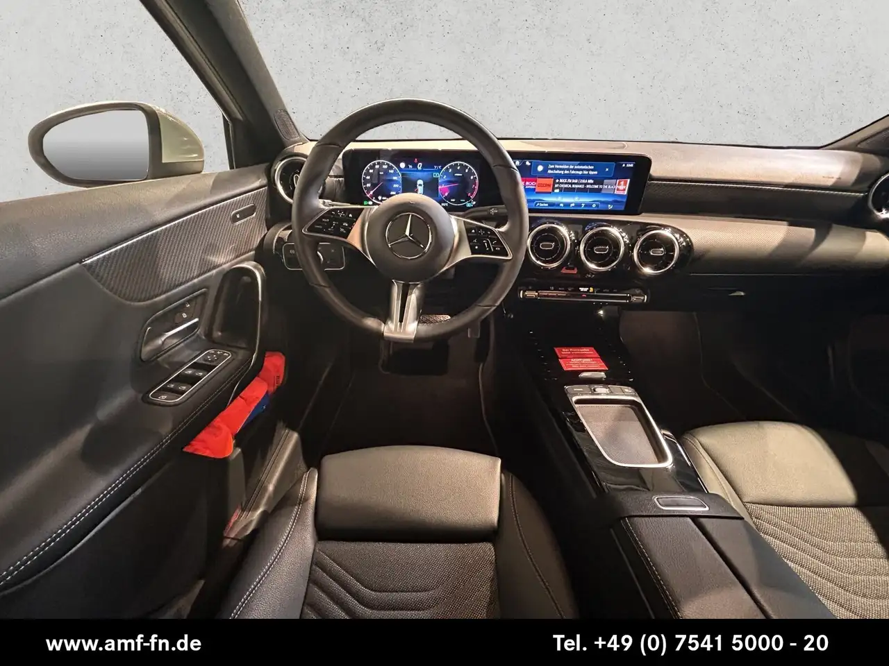 Mercedes-Benz A 180 A 180 Progressive LED+RFK+MBUX+CARPLAY — Galerie du véhicule 6