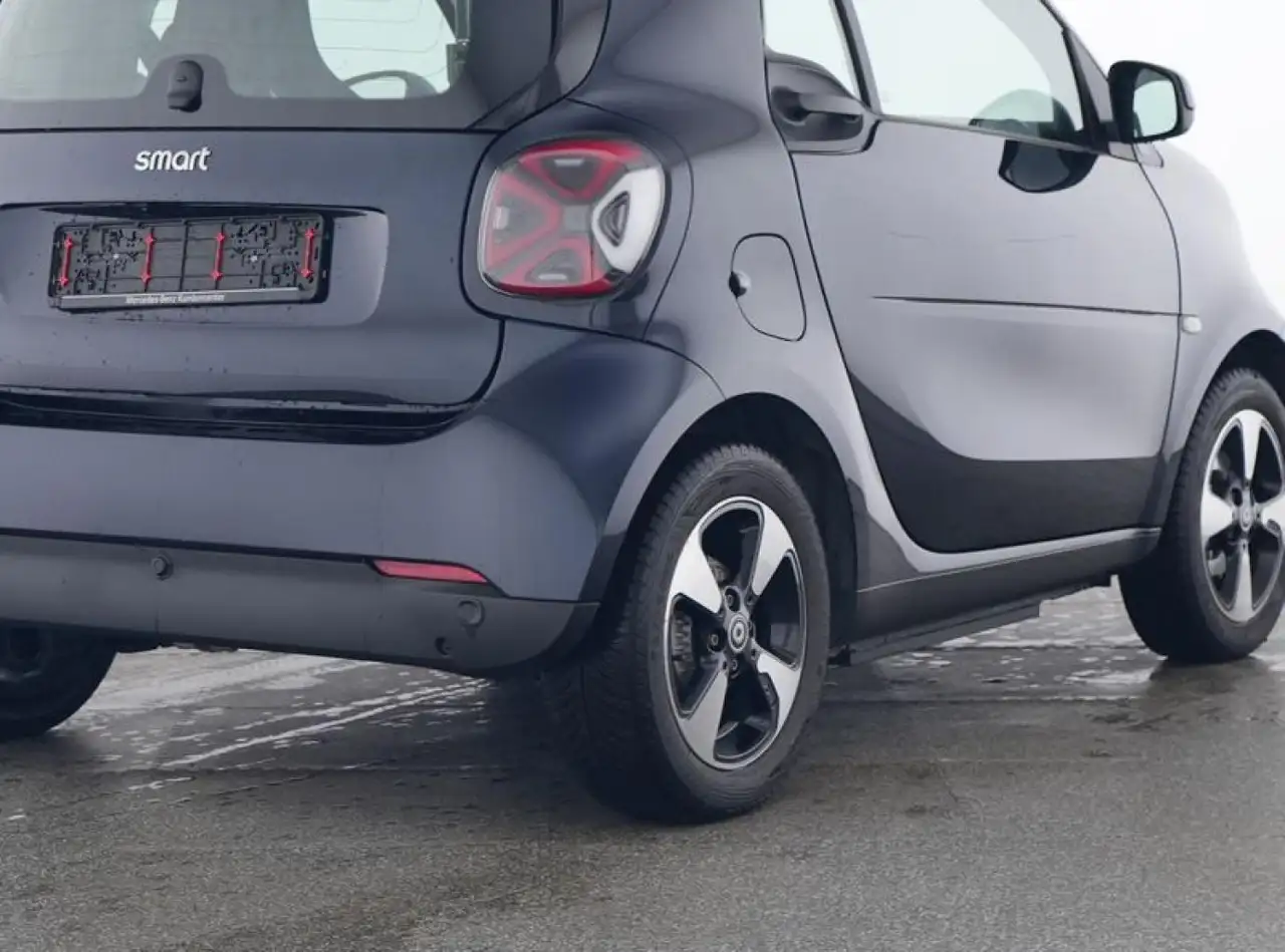 smart forTwo EQ coupe passion EXCLUSIVE:THE DEEP BLUE! — Galerie du véhicule 7