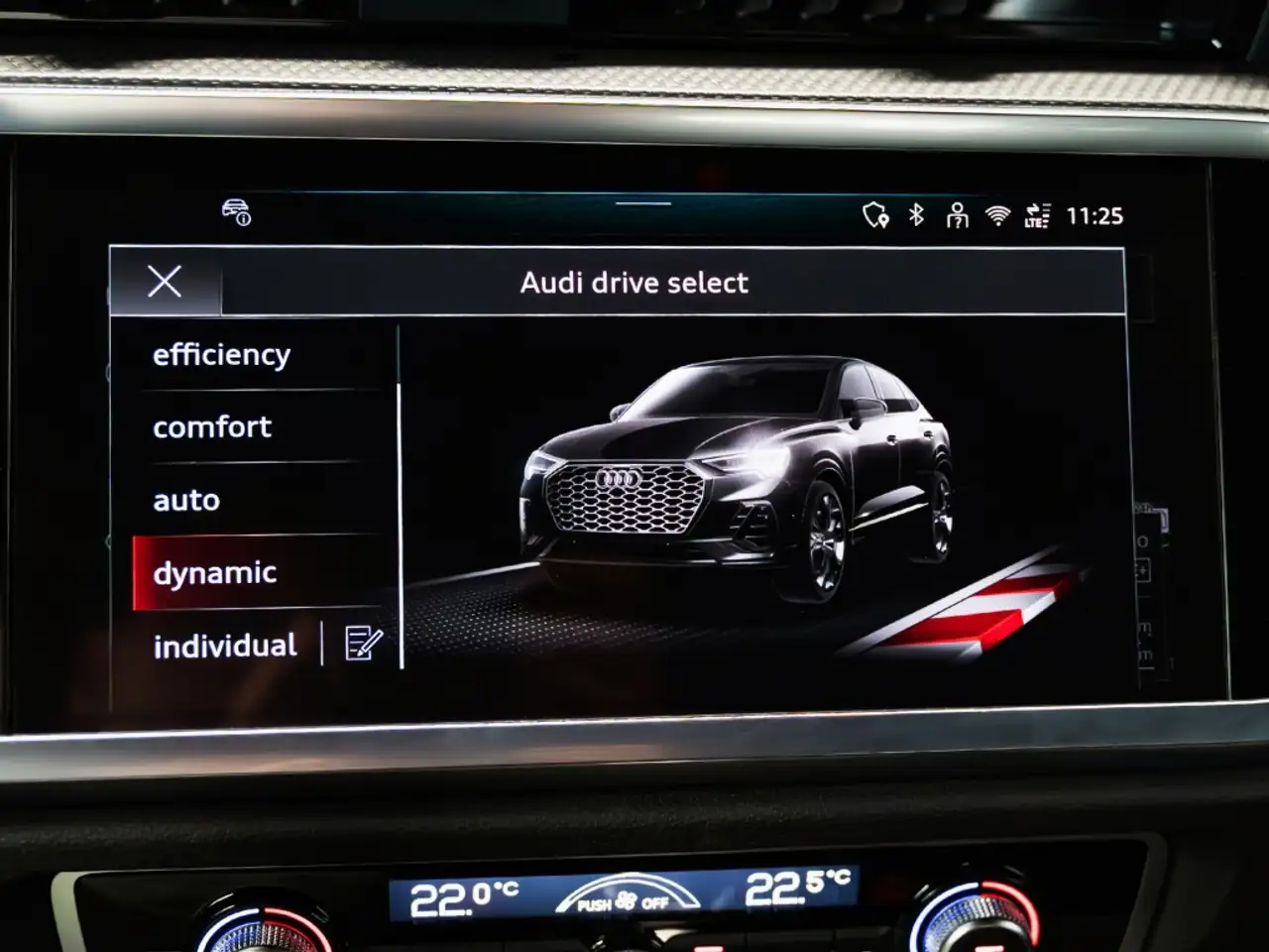 Audi Q3 Sportback 35 TDI S line S tronic — Galerie du véhicule 28