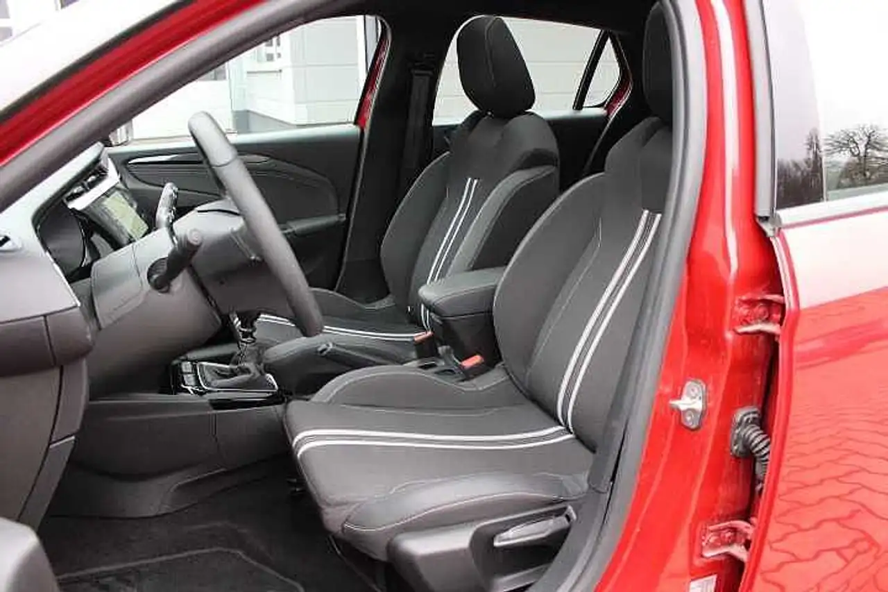 Opel Corsa 5-Türer Sport / GS-LINE 1.2 Turbo — Galerie du véhicule 11