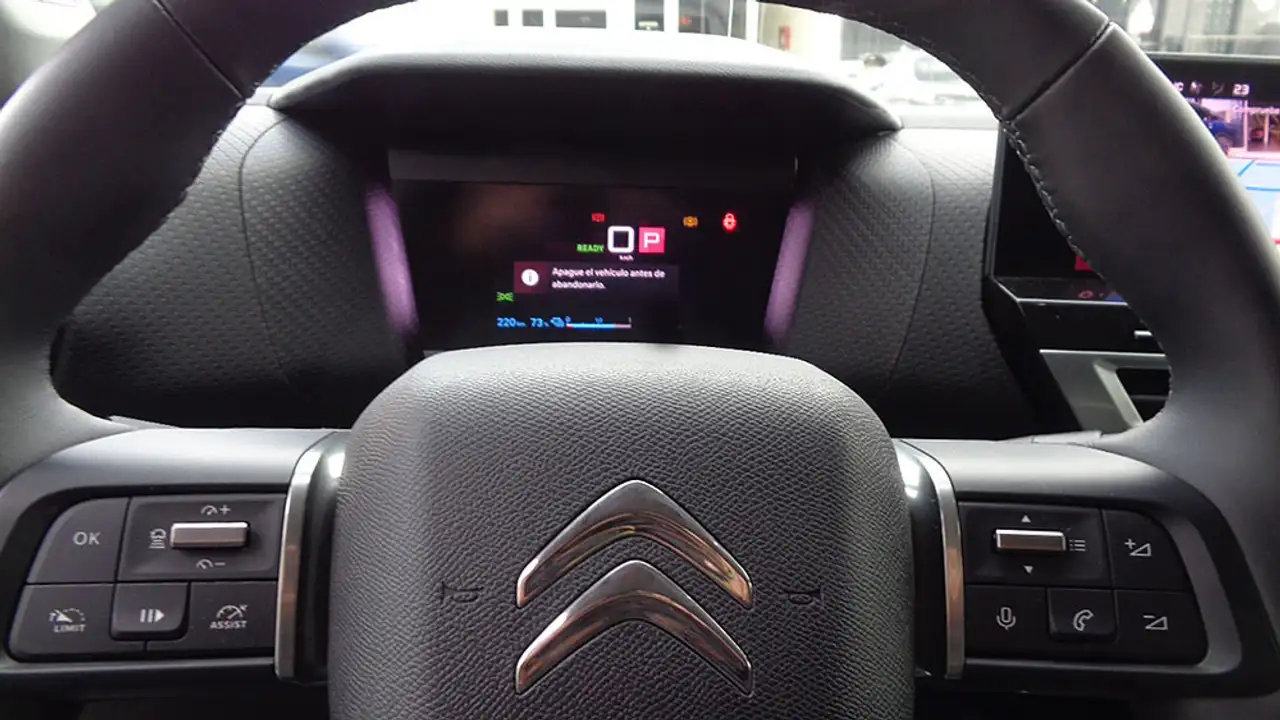 Citroen C4 E- ELECTRIC SHINE — Vehicle gallery 16