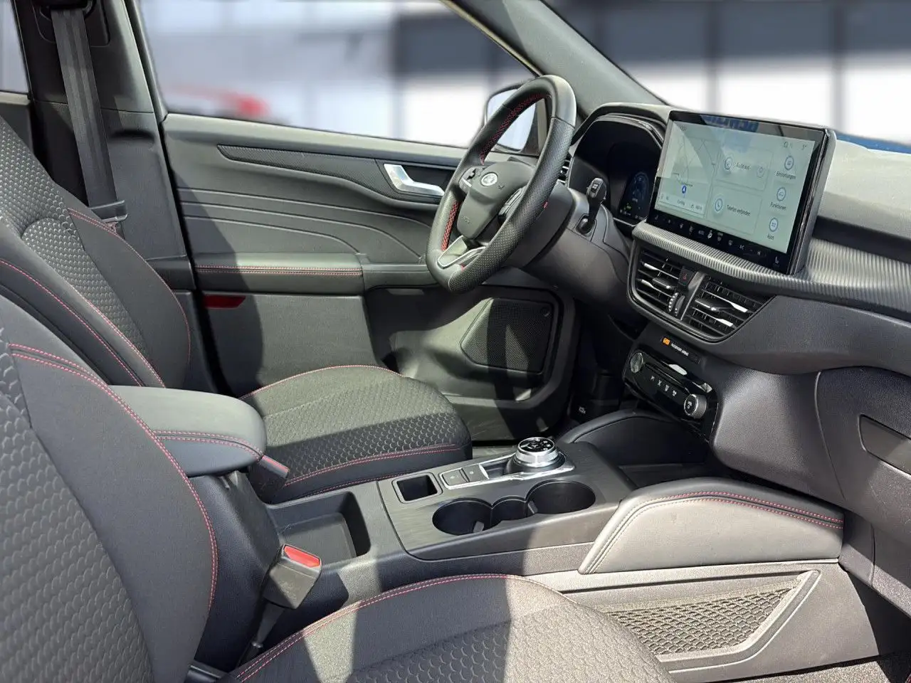 Ford Kuga ST-Line 2.5 Plug-In Hybrid Bluetooth Navi LED — Galerie du véhicule 21