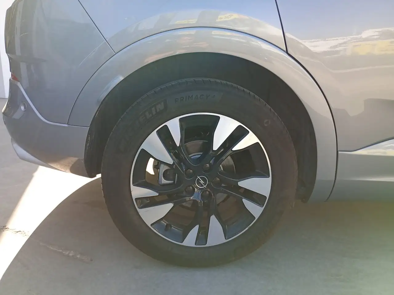 Opel Grandland 1.2T S&S Design & Tech 130 — معرض صور السيارة 19