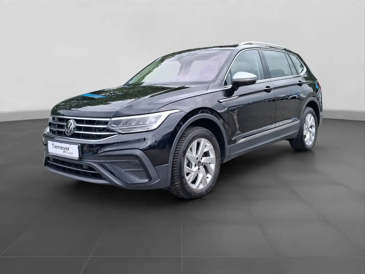 Volkswagen Tiguan Allspace 2.0 TSI 4M LIFE PANO LM18 SITZHZ — Vehicle gallery 2