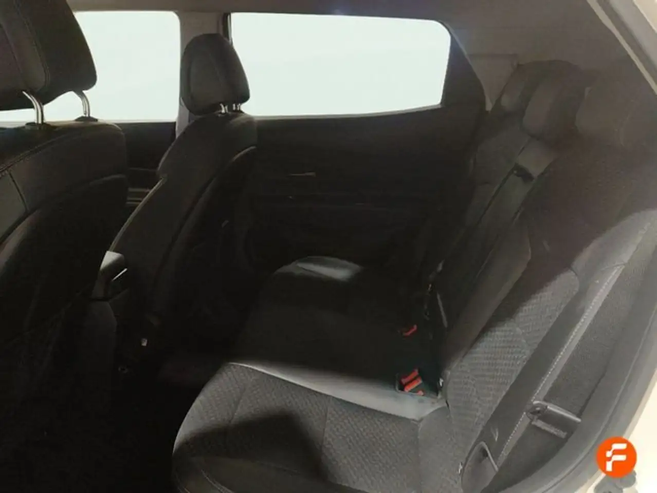 SsangYong Korando G15T Limited 4x2 L.P. — Vehicle gallery 15