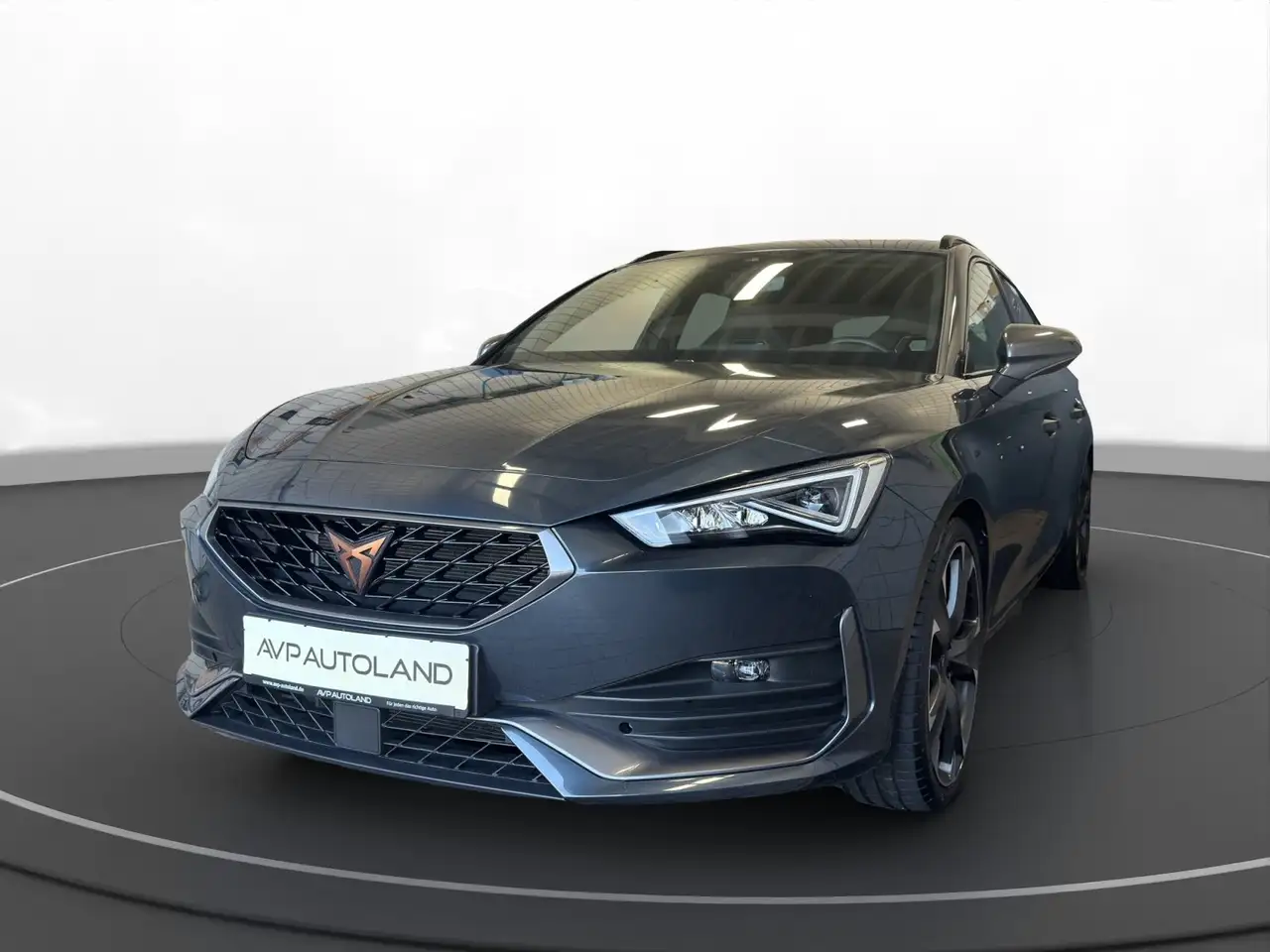 SEAT Leon Sportstourer 2.0 TSI DSG VZ | NAVI | LED | — معرض صور السيارة 2