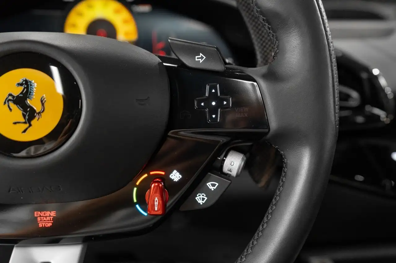 Ferrari Purosangue V12°FULL-CARBON°PANO°MEM°VENT°360° — Galerie du véhicule 9