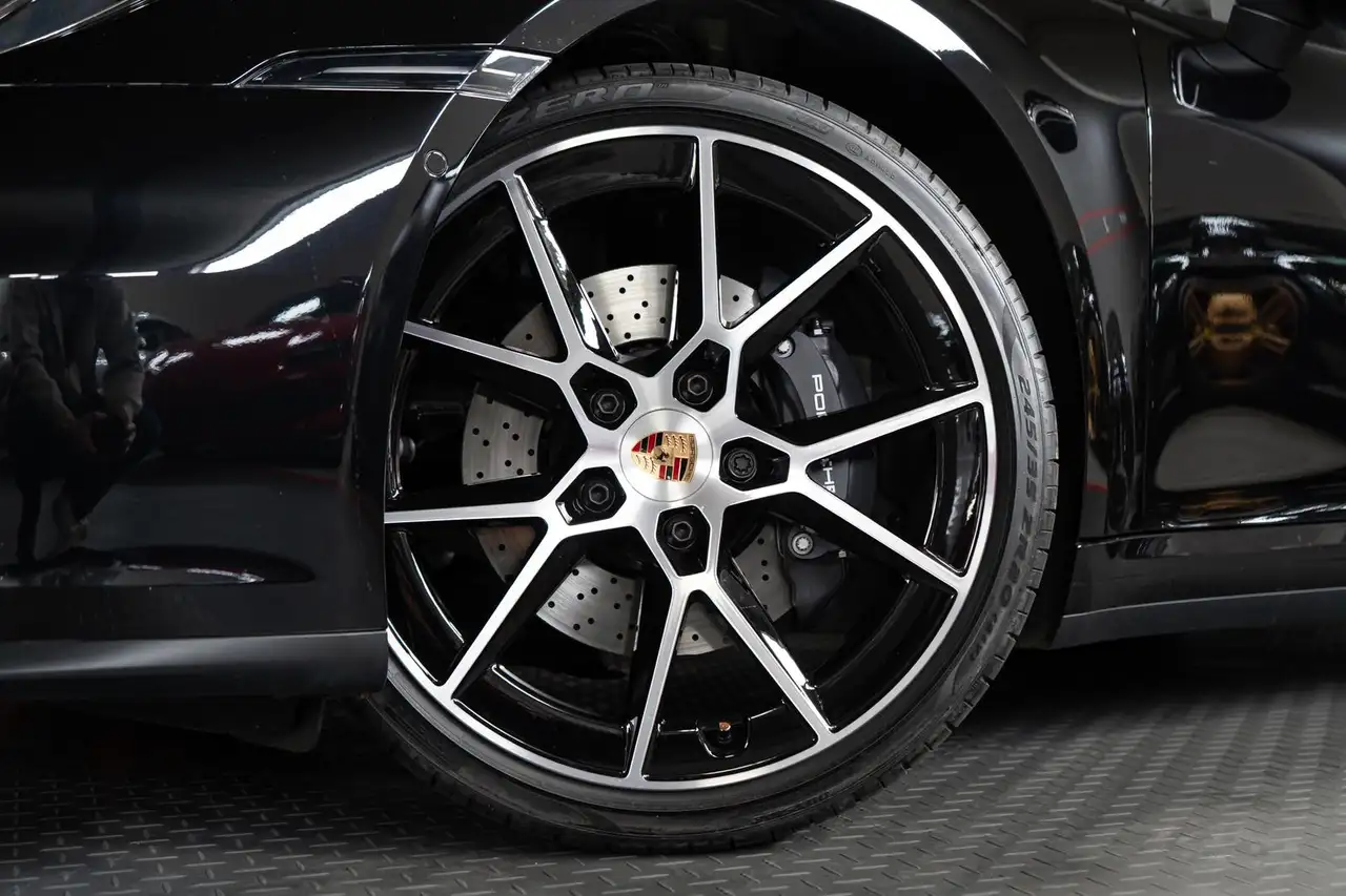 Porsche 992 911 992 Carrera Cabriolet PDLS+ LHZ BOSE 21" — معرض صور السيارة 3