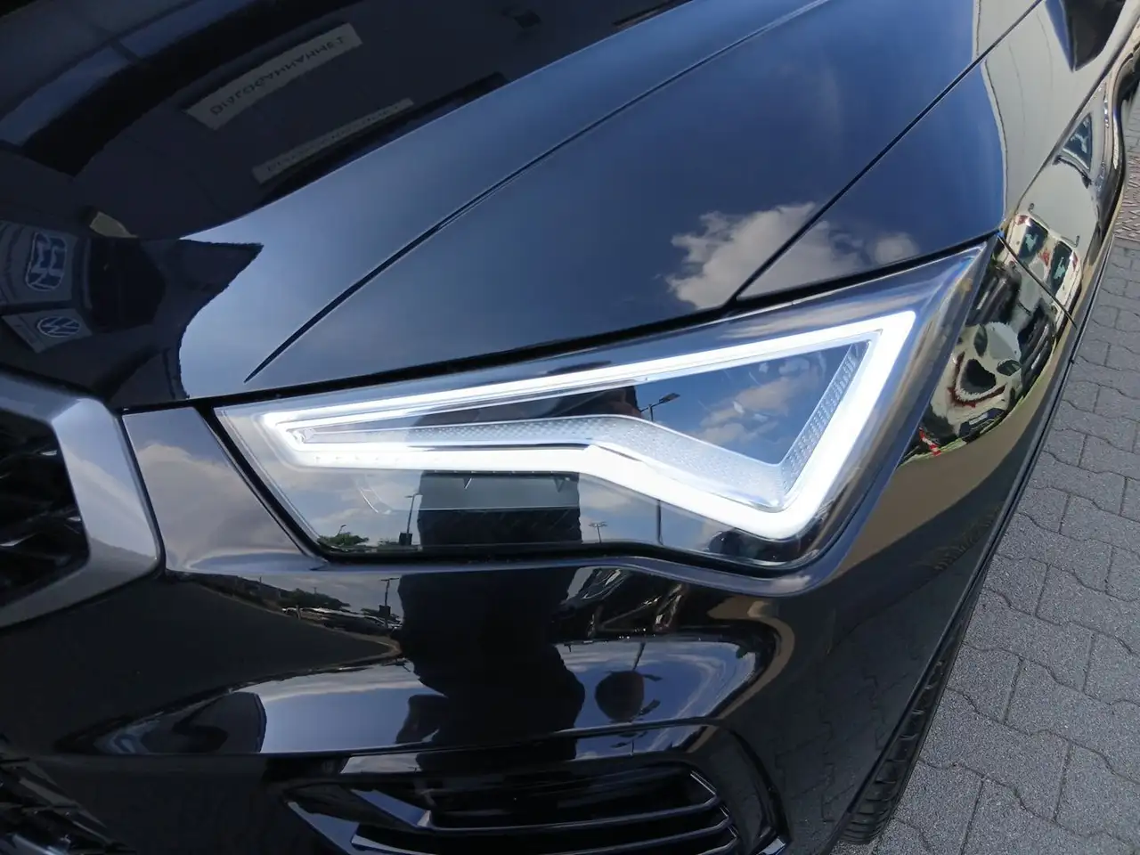 CUPRA Ateca 1.5 TSI DSG *R-CAM*GRA*LED*NAV*SHZ* — معرض صور السيارة 9