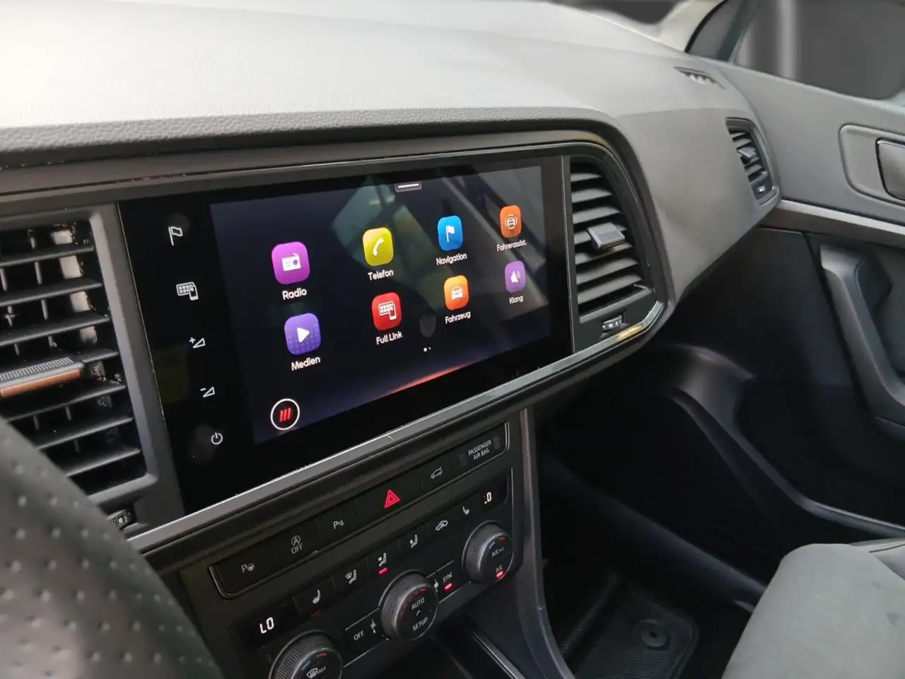 CUPRA Ateca 1.5 TSI DSG *R-CAM*GRA*LED*NAV*SHZ* — معرض صور السيارة 17